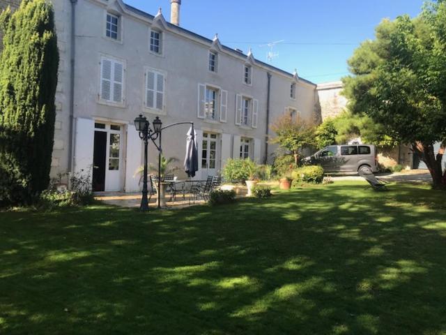 Mazette! Le Chateau Niort Luaran gambar